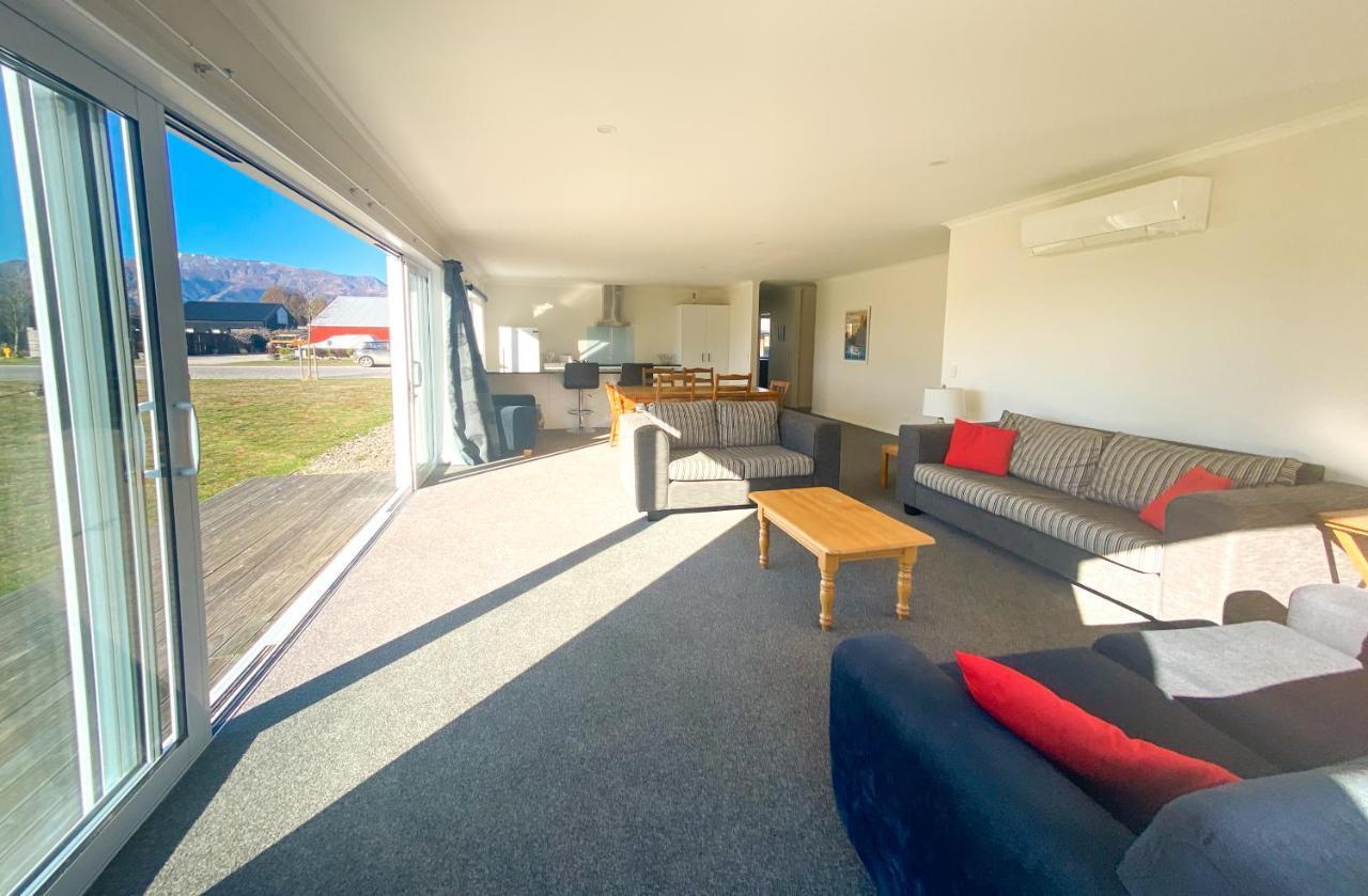 Villa Peaceful Warm And Sunny In Lake Hawea Exterior foto